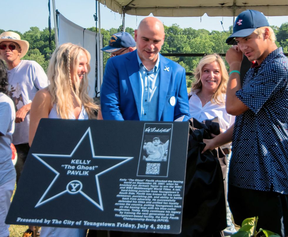 Kelly Pavlik, moments after unveiling his Walk of Fame plaque. Photo Credit: McKee Foos Photography